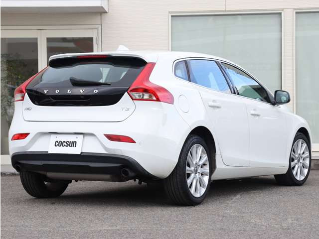 �G���W���I�C���̓t�����X��MOTUL(���`���[��)���g�p���Ă��܂��B�V���{���{�e���f���ɓK������قȂ�S�x�̃I�C�������p�ӂ��Ă��܂��B