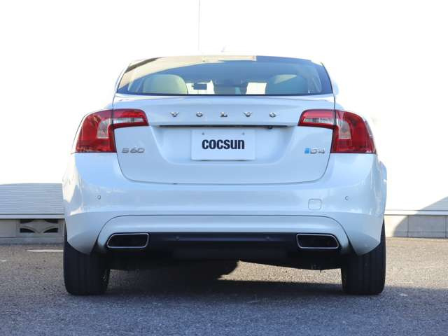 ���s�^�G���W���ɂ̓{���{�̔F�؂��擾����MOTUL�̍����I�C��SPECIFIC RBS0-2AE(0W-20)���g�p���܂��B