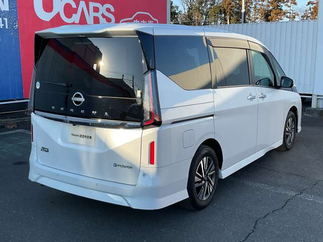 セレナ1.4 e-POWER ハイウェイスターV