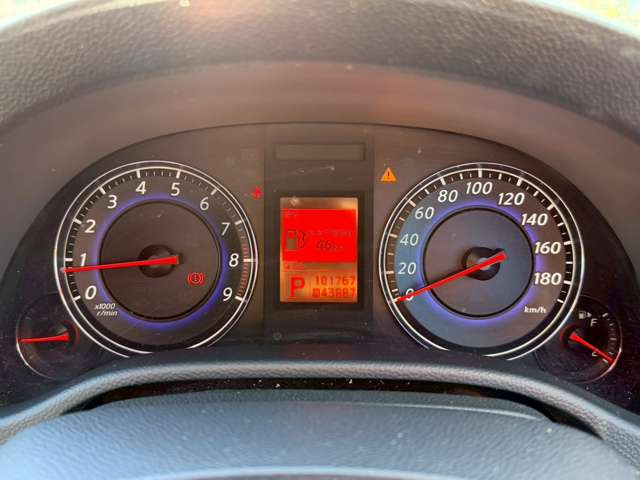 気になるお車がありましたら右の電話番号から直接お店にお問い合わせください。支払方法から車両情報、状態までなんでもご説明させて頂きます。スタッフ一同ご連絡お待ちしております。