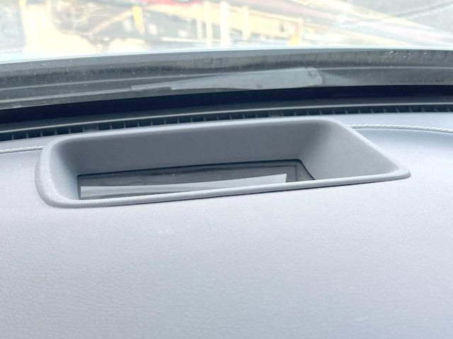 ���w�b�h�A�b�v�f�B�X�v���C:���݂̑��x�⑖�s�����f�W�^���\���ŉ^�]�ȑO���̃K���X�ɓ��e!�^�]���A���������炳���K�v�ȏ����m�F�ł���̂łƂ��Ă��֗��ň��S!