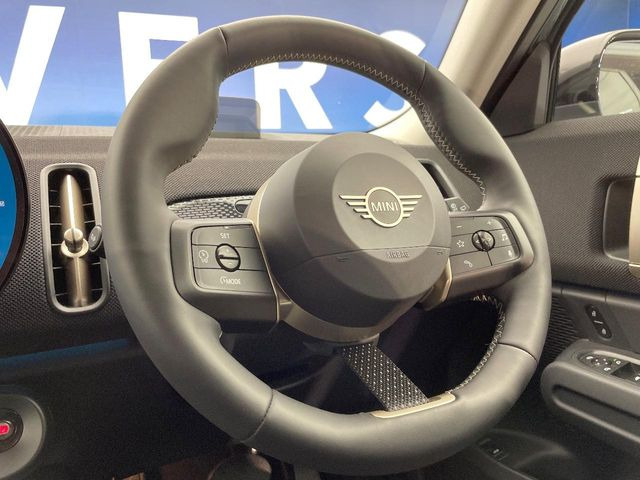 ���n���h�����̃X�������Ȃ��A���ꂢ�ȏ�Ԃ��ێ����Ă���܂��B�e�X�C�b�`���̓�����m�F�ς݂ł��B