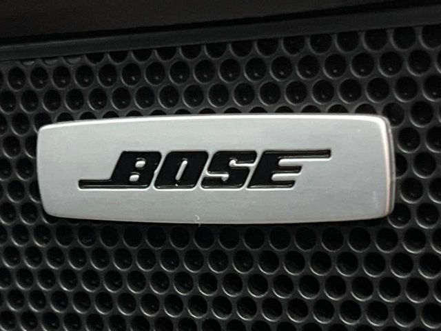 �yBOSE�T�E���h�V�X�e���z���[�J�[�I�v�V�����̍��i�ʃT�E���h�V�X�e���𓋍ځB��p�̃`���[�j���O���{���ꂽ�召�l�X�ȃX�s�[�J�[����ǎ��ȃT�E���h���t�ł��A�Տꊴ���ӂ�鉹����Ԃ����o���܂��B