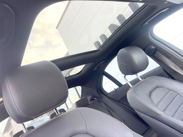 ���p�m���~�b�N�X���C�f�B���O���[�t::�唗�͂̃p�m���}���[�t�́A�㕔���Ȃɂ܂ő����Ă���A�J���I�ȋ�Ԃ����y���݂��������܂��B