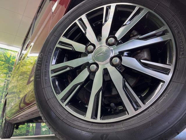 �y����14�C���`�A���~�z�C�[���z�O�ςɃ}�b�`���������A���~�z�C�[���𑕒����Ă���܂��B�e��ЊO�A���~�z�C�[����A�X�^�b�h���X�^�C�����戵�����Ă���܂��B���񂲑��k����������