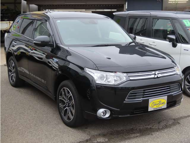 アウトランダーPHEV2.0 G ナビパッケージ 4WD