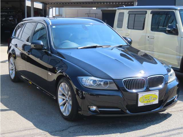 3シリーズツーリング320i エクセレンス エディション