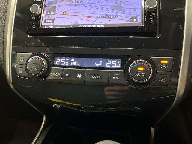 �y���E�Ɨ��^�t���I�[�g�G�A�R���z�^�]�ȂƏ���Ȃł��ꂼ�ꂨ�D�݂̉��x�ɐݒ�\�B����҂ɂ��z�������A���K�ȋ󒲂����͂��v���܂��B