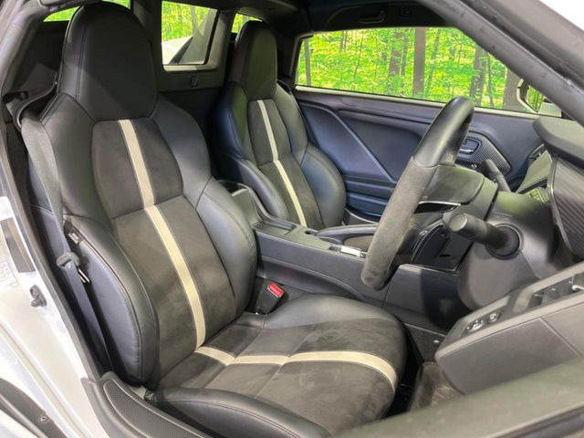 �y�n�[�t���U�[�V�[�g�z�������ƍ���S�n�𗼗������l�C�̃V�[�g���w�ʁE���ʂ̃t�@�u���b�N�f�ނ́A�ʋC���̗ǂ��⊊��ɂ����ɗD��Ă��܂��B�C���╞���ɍ��E���ꂸ���K�ɂ���肢�������܂��B