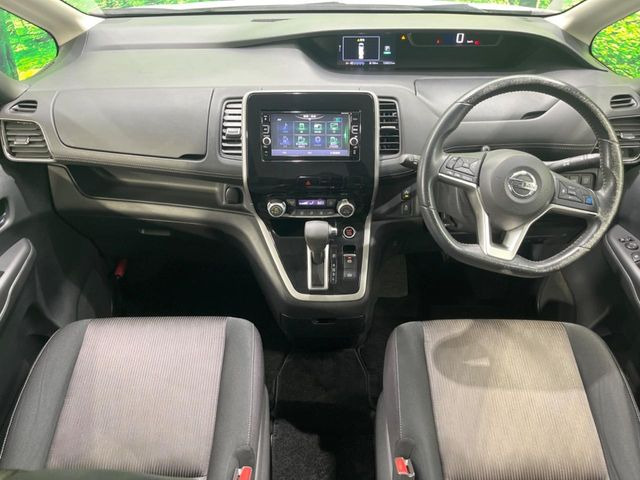 セレナ2.0 ハイウェイスター プロパイロット エディション