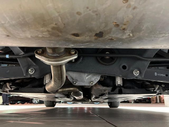 ����肪���ꂢ�Ȃ����ɁA�h�K���H�̎{�H���I�X�X���B�~��n��͂������A���ݕ��ɂ��Z���̕���A��Ń}�����E�E�B���^�[�X�|�[�c���������ɂ��D�]���������Ă���܂��B�y�����i�r�z�l�C�̏����i�r�𑕔��B�I�[