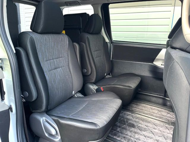 �L�X�Ƃ���2��ڃV�[�g�͋��Z���������A���S�n�����K!�F�B��Ƒ��Ƃ̂��o�����ɂ҂�����ł��B�x�r�[�V�[�g��`���C���h�V�[�g�g�p�������K�ɂ��߂�������������\���ȋ�Ԃ��m�ۂ��Ă��܂��B