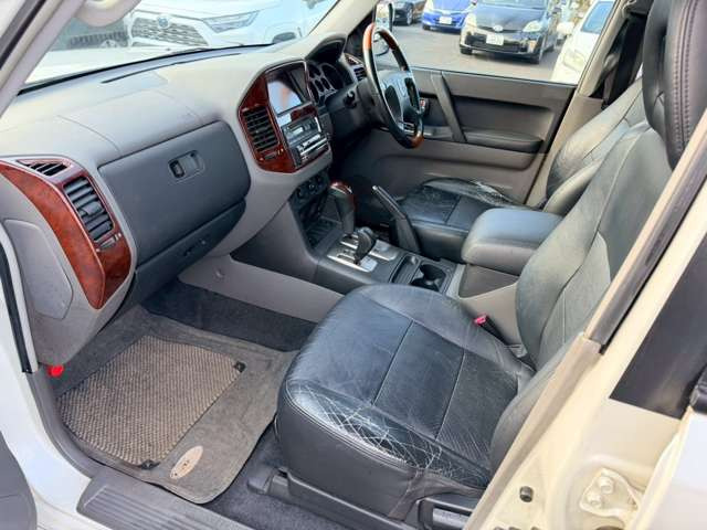 �C�ɂȂ邨�Ԃ�����܂�����E�̓d�b�ԍ����璼�ڂ��X�ɂ��₢���킹���������B�x�����@����ԗ����A��Ԃ܂łȂ�ł������������Ē����܂��B�X�^�b�t�ꓯ���A�����҂����Ă���܂��B