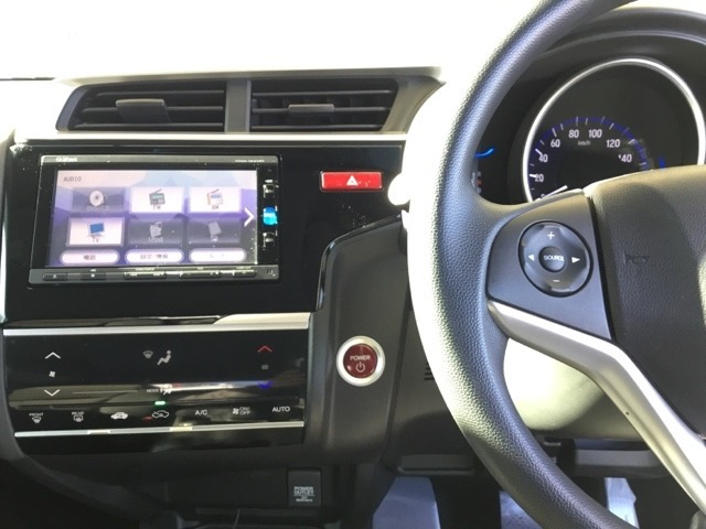 フィット1.5 ハイブリッド Fパッケージ