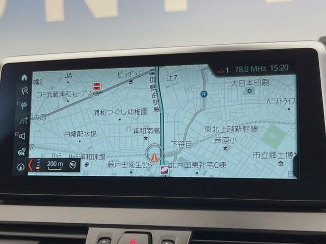 �������i�r:��̊��̂���i�r�́A����������ԓ������o���Ă���܂��B�I�[�f�B�I�@�\���[�����Ă���܂��̂ŁA�^�]�����y���߂܂���