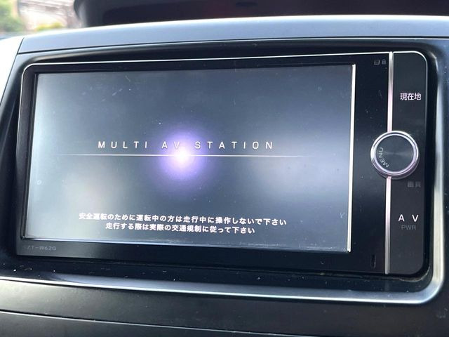 �y�����i�r�z�l�C�̏����i�r�𑕔����Ă���܂��B�i�r�̎g���₷���͂������A�I�[�f�B�I�@�\���[��!�L�����v�◷�s�͂������A�ʋ΂┃�����ȂǕ��i�̃h���C�u���y�����Ȃ�͂���