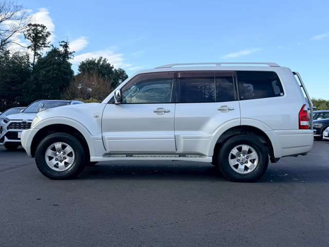 ���X�݌ɂ͊O���A�����N���[�j���O��ɓW�����A�����Ď��̏C�����̗L���A���[�^�[��������̗L������O�ҋ@�ւɂ�錟����S����{���Ă���܂��B�Ԍ��A�����A����h�������ЂőΉ��ł��܂��̂ł����S���������B