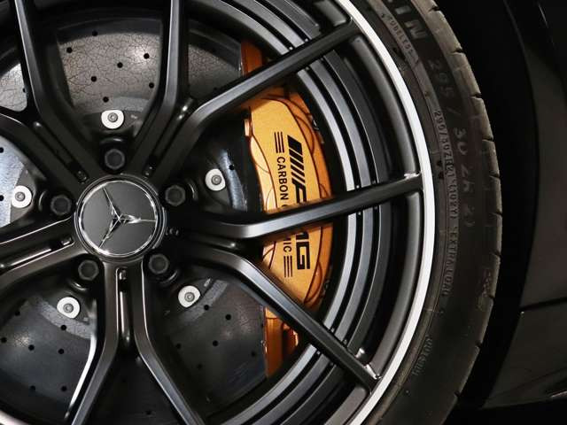 AMG GT 4ドアクーペ63 S E パフォーマンス 4WD