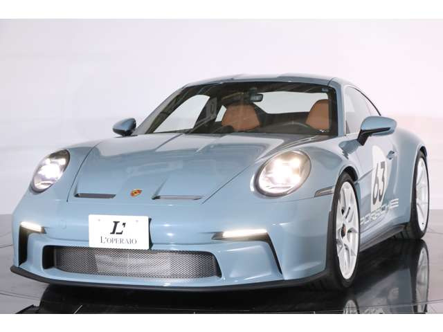 ��i��LED�w�b�h���C�g�𑕔����A��ԑ��s�����S�B�f�U�C�����Ǝ��F���𗼗����A�X�|�[�e�B�ȑ�����T�|�[�g�������܂��B