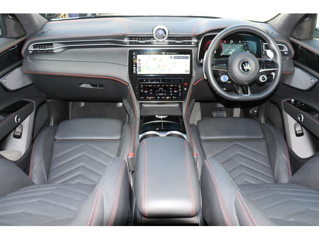 グレカーレモデナ 4WD