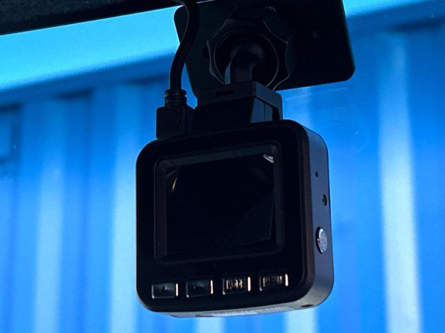 �y�h���C�u���R�[�_�[�z���S�E���S�ȃJ�[���C�t�ɕK�{�̃h���C�u���R�[�_�[�𑕔�!���s���͂������A������^�]�⎖�̂ɑ��������ۂ̏󋵂��f���ŋL�^���A����̃��X�N�ɔ����܂��B