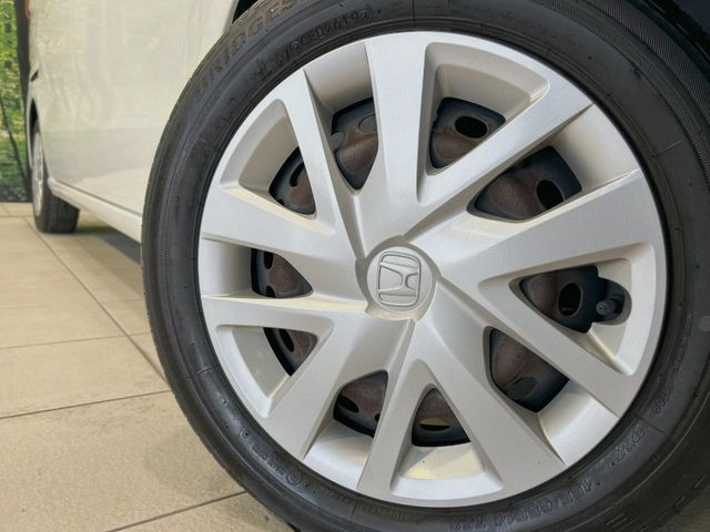 �y����14�C���`�A���~�z�C�[���z�O�ςɃ}�b�`���������A���~�z�C�[���𑕒����Ă���܂��B�e��ЊO�A���~�z�C�[����A�X�^�b�h���X�^�C�����戵�����Ă���܂��B���񂲑��k����������