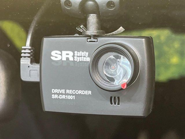 �y�h���C�u���R�[�_�[�z�h���C�u���R�[�_�[����!���s���͂������A������^�]�⎖�̂ɑ��������ہA�f���ŋL�^���A����̃��X�N�ɔ����܂��B���L�^�pSD�J�[�h�͂��q�l�����g�ł��������������K�v������܂��B