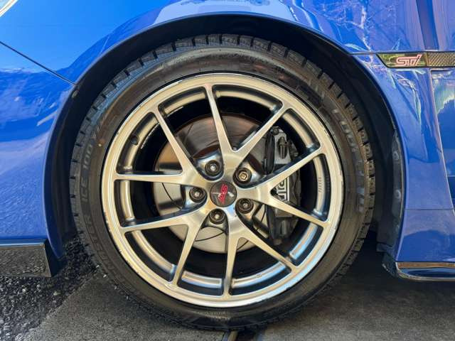 STI����BBS�z�C�[��(�O��245/40R18)