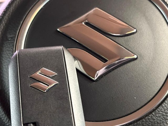 �y�L�[���X�X�^�[�g�V�X�e���z�J�o����|�P�b�g�ɓ��ꂽ�܂܂ł��h�A�̎{���E�������\�ȃX�}�[�g�L�[�𑕔��B�G���W���̃I���E�I�t�����J�M�����o���K�v����������Ƃ��Ă��֗��ł���