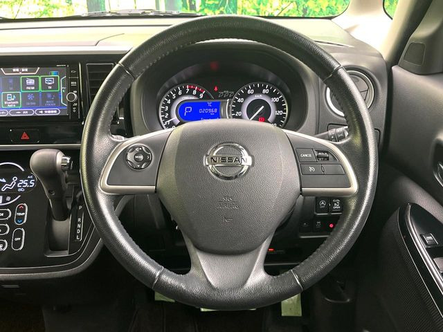 �y�����v�����X�e�A�����O�z�㎿�Ȋv���g�p���邱�ƂŁA��ɂ����������݂ƂĂ��^�]���₷���n���h���ł���