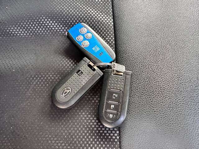 �v�b�V���G���W���X�^�[�g�V�X�e���A�G���W���n���E��~�������^�b�`�ōs�����Ƃ��ł��܂��B