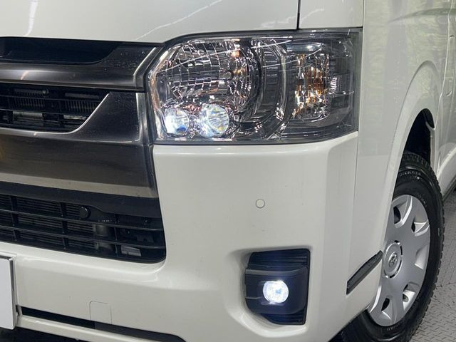 �yLED�w�b�h���C�g�z���V����ԑ��s�����ǍD�Ȏ��E���m�ۂ����S���ĉ^�]�ł��鍂�P�xLED�w�b�h���C�g�𑕔�!�_�����x�������A����d�͂��}�����Ă��܂��B