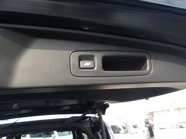 <�A�N�Z�X>����Ɂu�G�l�I�X�v����������A�߂��Ă����E��!�uau�v�̑Ζ�!�u�����فv�̎�O!