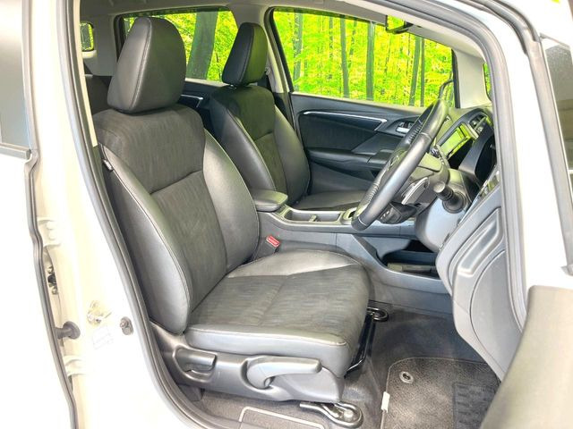 �^�]�Ȃ܂��ɂ͏\���ȃX�y�[�X������A�啿�ȕ��ł��������^�]���Ă�����������ł��B