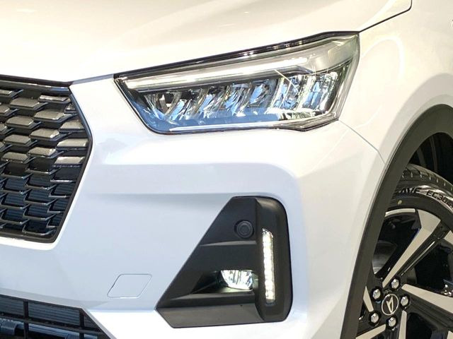 �yLED�w�b�h���C�g�z���V����ԑ��s�����ǍD�Ȏ��E���m�ۂ����S���ĉ^�]�ł��鍂�P�xLED�w�b�h���C�g�𑕔�!�_�����x�������A����d�͂��}�����Ă��܂��B