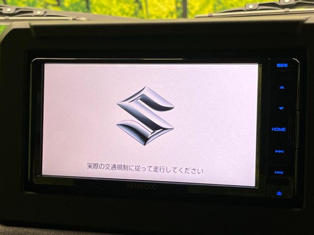 �y�����i�r�z�l�C�̏����i�r�𑕔����Ă���܂��B�i�r�̎g���₷���͂������A�I�[�f�B�I�@�\���[��!�L�����v�◷�s�͂������A�ʋ΂┃�����ȂǕ��i�̃h���C�u���y�����Ȃ�͂���