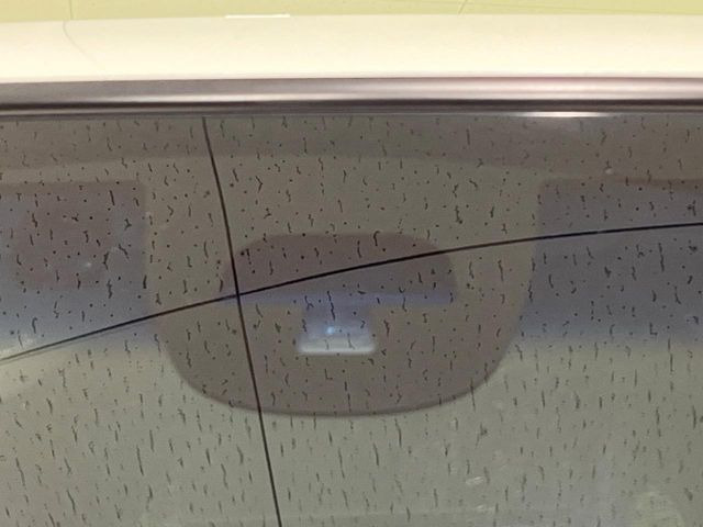 �y�V�e�B�u���[�L�A�N�e�B�u�V�X�e���z�ᑬ���s���ɑO���̎ԗ�����F�����A�Փ˂������Ȏ��͌x��ƃu���[�L�ŏՓˉ���Ɣ�Q�y�����A�V�X�g�B�����S�Ƀh���C�u�����y���݂��������܂��B