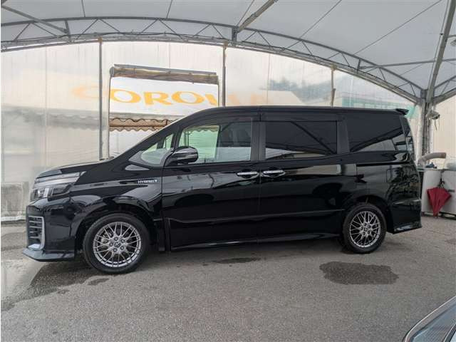 ヴォクシー1.8 ハイブリッド ZS 煌II