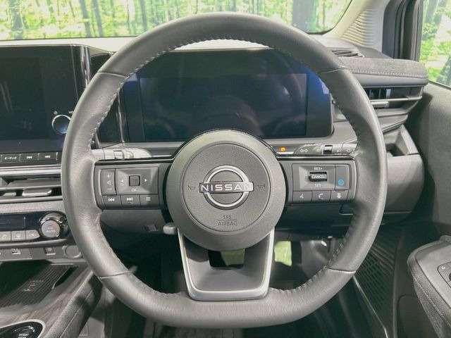 �y�����v�����X�e�A�����O�z�㎿�Ȋv���g�p���邱�ƂŁA��ɂ����������݂ƂĂ��^�]���₷���n���h���ł���