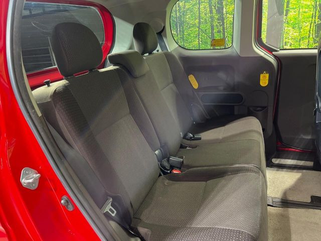 �L�X�Ƃ���2��ڃV�[�g�͋��Z���������A���S�n�����K!�F�B��Ƒ��Ƃ̂��o�����ɂ҂�����ł��B�x�r�[�V�[�g��`���C���h�V�[�g�g�p�������K�ɂ��߂�������������\���ȋ�Ԃ��m�ۂ��Ă��܂��B