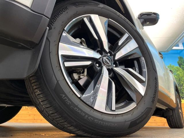 �y����19�C���`�A���~�z�C�[���z�O�ςɃ}�b�`���������A���~�z�C�[���𑕒����Ă���܂��B�e��ЊO�A���~�z�C�[����A�X�^�b�h���X�^�C�����戵�����Ă���܂��B���񂲑��k����������