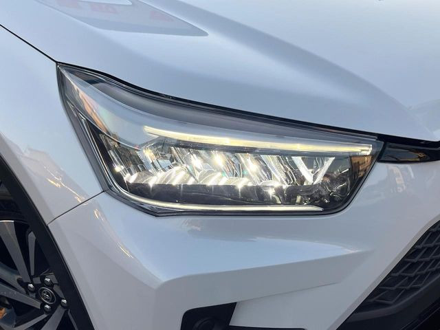 �yLED�w�b�h���C�g�z���V����ԑ��s�����ǍD�Ȏ��E���m�ۂ����S���ĉ^�]�ł��鍂�P�xLED�w�b�h���C�g�𑕔�!�_�����x�������A����d�͂��}�����Ă��܂��B