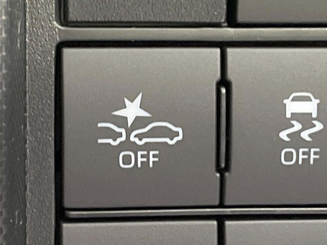 �y�X�}�[�g�A�V�X�g�z���s���ɑO���̎ԗ�����F�����A�Փ˂������Ȏ��͌x��ƃu���[�L�ŏՓˉ���Ɣ�Q�y�����A�V�X�g�B�����S�Ƀh���C�u�����y���݂��������܂��B