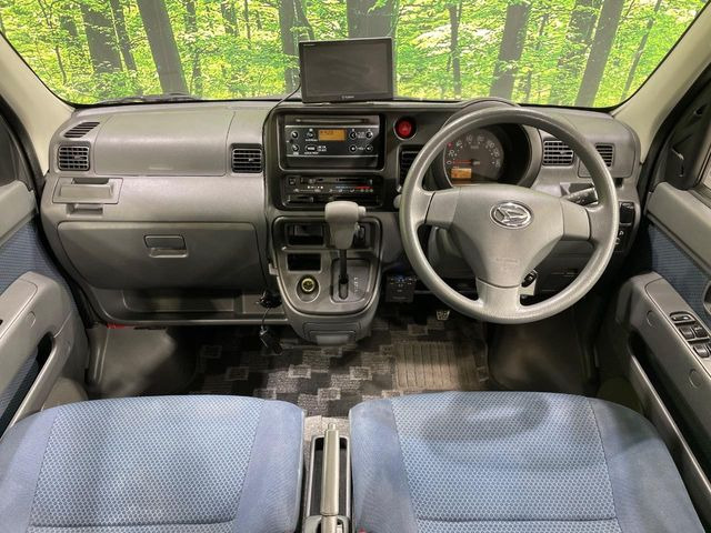 �O���[�v���݌ɐ���30,000��!!�S���̌n��X���烁�[�J�[�E�Ԏ��킸���Љ�o����̂ŁA���Ȃ��Ƀs�b�^���̂��Ԃ�������͂��ł���܂��͂��₢���킹��������