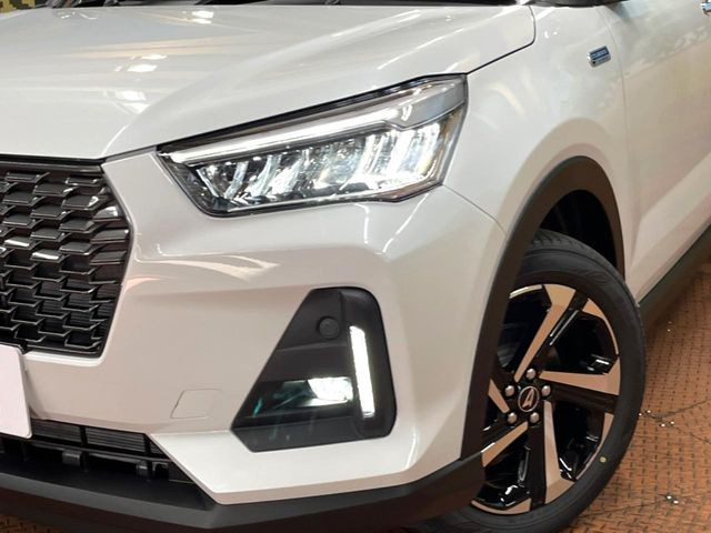 �yLED�w�b�h���C�g�z���V����ԑ��s�����ǍD�Ȏ��E���m�ۂ����S���ĉ^�]�ł��鍂�P�xLED�w�b�h���C�g�𑕔�!�_�����x�������A����d�͂��}�����Ă��܂��B