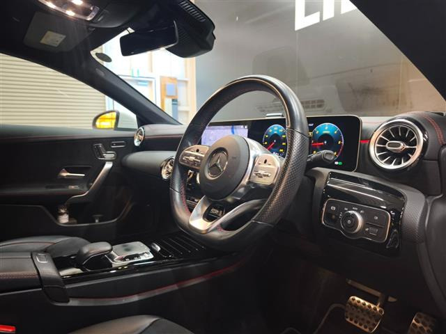 CLAクラスCLA200d AMGライン