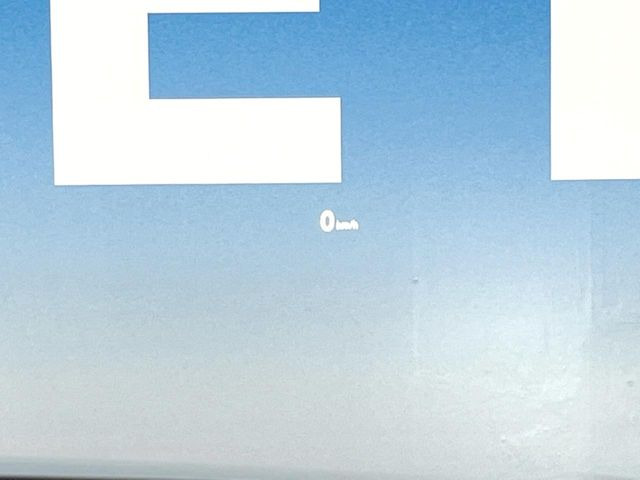 ���w�b�h�A�b�v�f�B�X�v���C:���݂̑��x�⑖�s�����f�W�^���\���ŉ^�]�ȑO���̃K���X�ɓ��e!�^�]���A���������炳���K�v�ȏ����m�F�ł���̂łƂ��Ă��֗��ň��S!