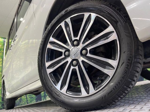 �y����15�C���`�A���~�z�C�[���z�O�ςɃ}�b�`���������A���~�z�C�[���𑕒����Ă���܂��B�e��ЊO�A���~�z�C�[����A�X�^�b�h���X�^�C�����戵�����Ă���܂��B���񂲑��k����������