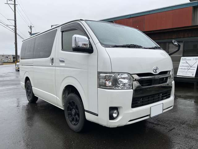 ハイエースバン