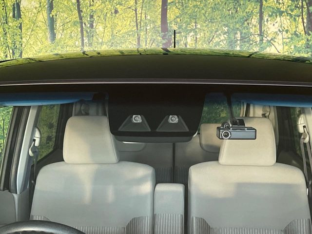 �y�X�}�[�g�A�V�X�g�z���s���ɑO���̎ԗ�����F�����A�Փ˂������Ȏ��͌x��ƃu���[�L�ŏՓˉ���Ɣ�Q�y�����A�V�X�g�B�����S�Ƀh���C�u�����y���݂��������܂��B